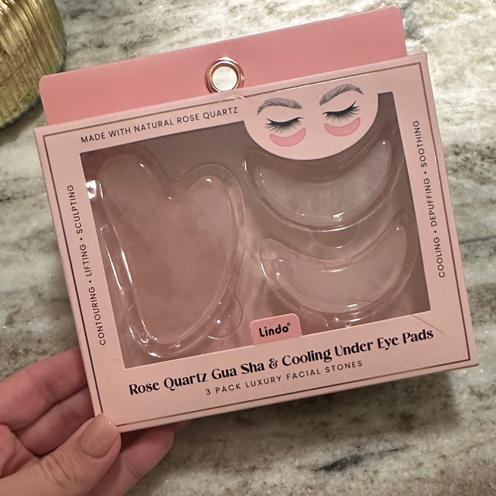 *NEW IN BOX* Rose Quartz Gua Sha & Cooling Under Eye Pads
